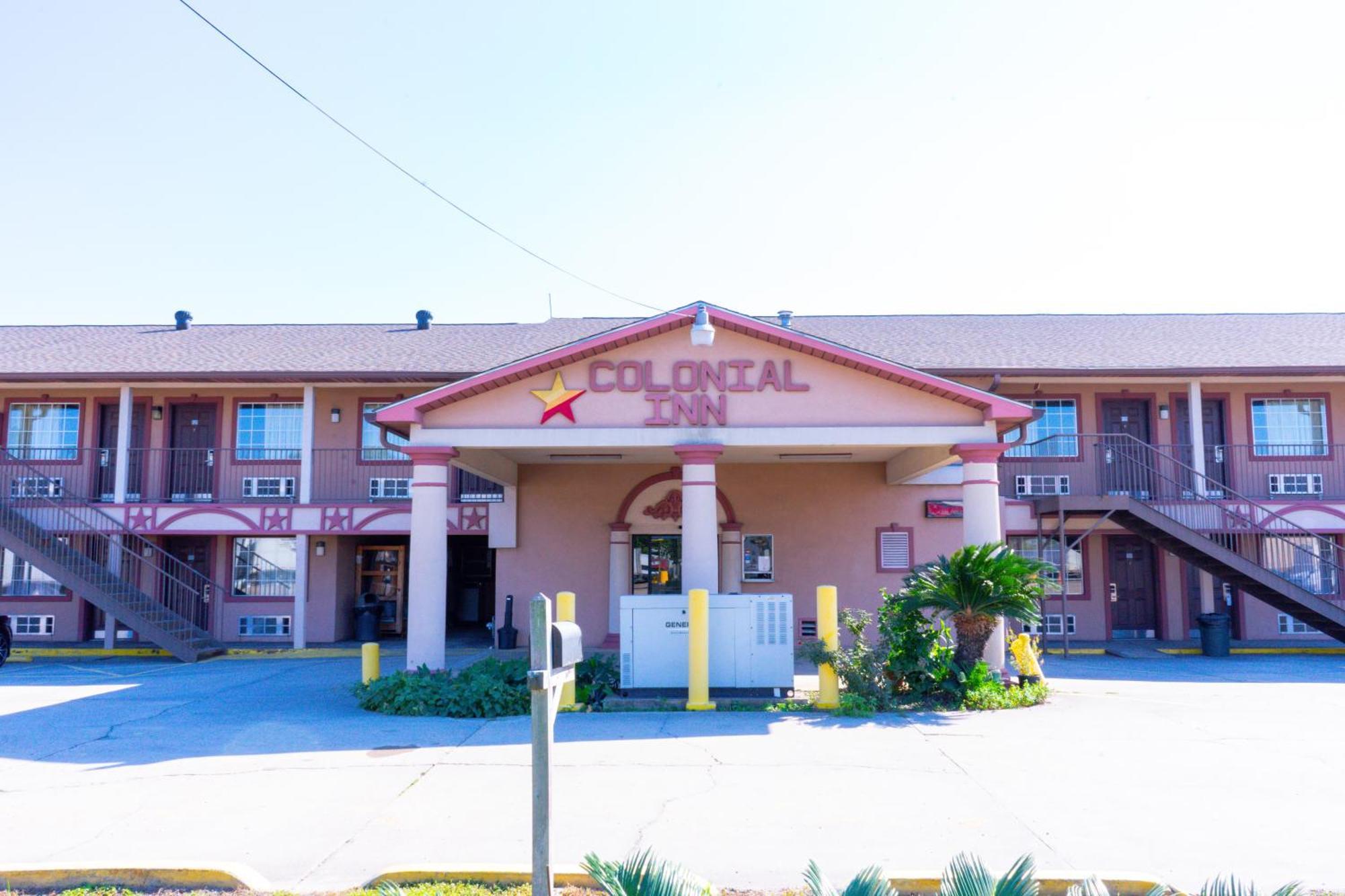 Colonial Inn Hammond Bagian luar foto