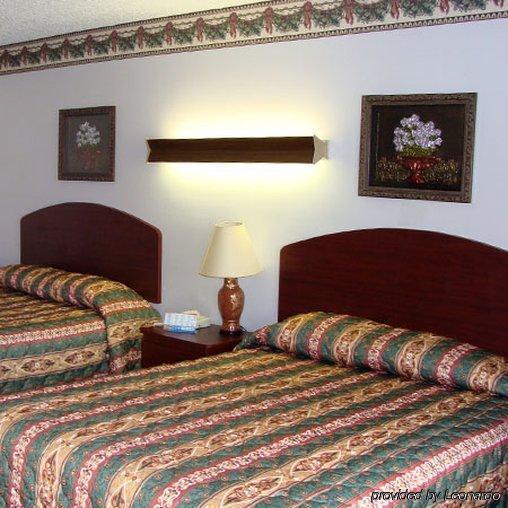 Colonial Inn Hammond Ruang foto