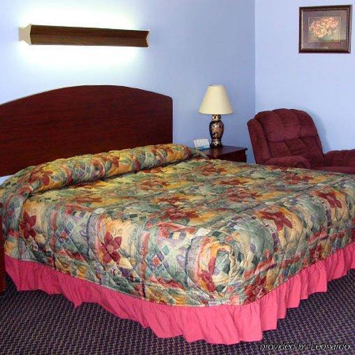 Colonial Inn Hammond Ruang foto