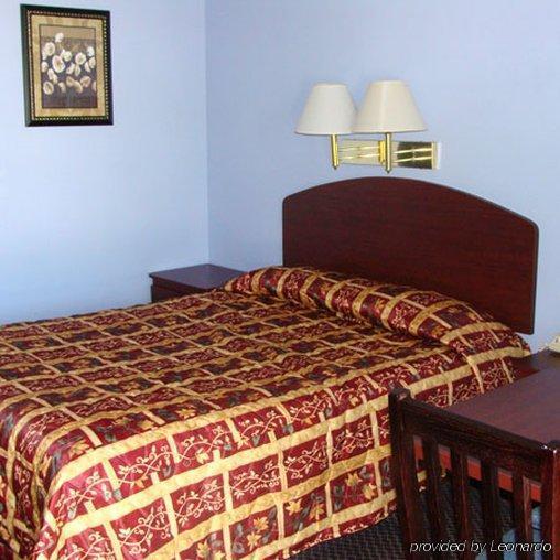 Colonial Inn Hammond Ruang foto
