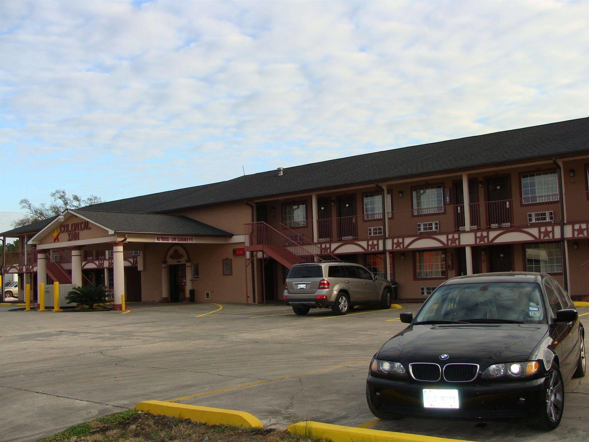Colonial Inn Hammond Bagian luar foto
